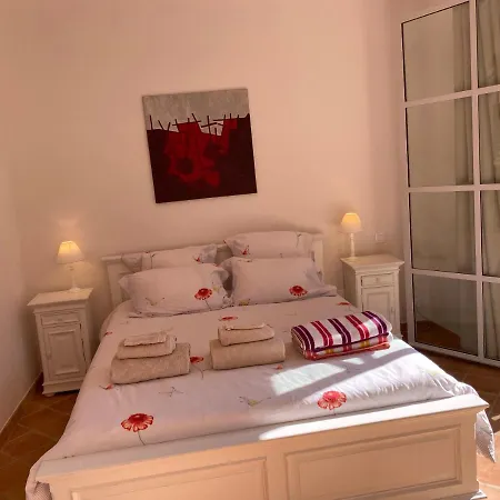 Luberon's Hidden Gem * Oppede